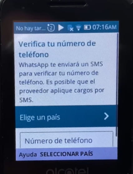 Entrez le numéro de téléphone dans WhatsApp