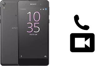 Passez des appels vidéo avec un Sony Xperia E5